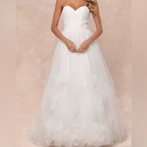 NEW lulus Beloved Vow White Tulle Pleated Strapless Flower Maxi Wedding Dress M